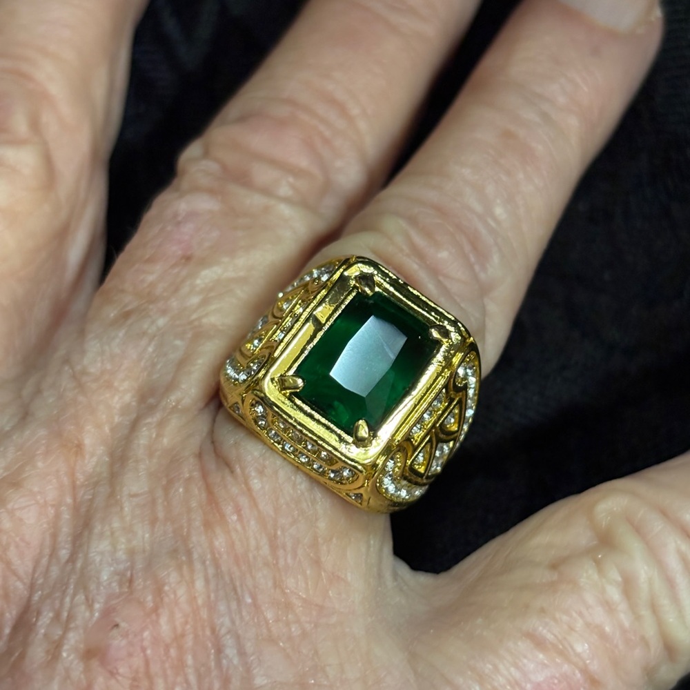 MENS GOLD PLATED GREEN STONE RING